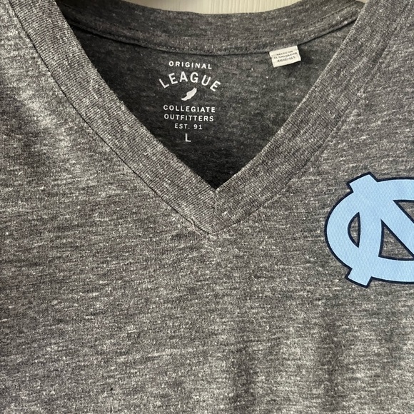UNC League T- shirt. Fits very loose. - Picture 4 of 4
